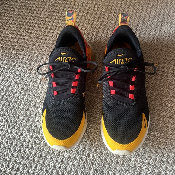 Limited edition Nike Air Max 27C in black, orange, yellow - Picture 2 of 6